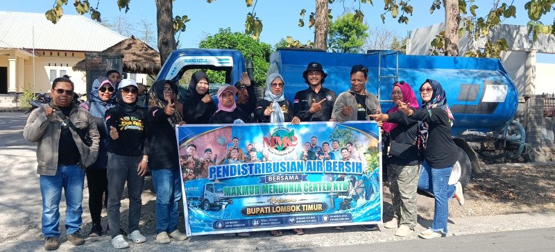 Foto Bersama Tim MMC NTB saat Penyaluran Air Bersih di Sekaroh, pada Kamis (16/7/2026) (Dok. Istimewa) Foto Bersama Tim MMC NTB saat Penyaluran Air Bersih di Sekaroh, pada Kamis (16/7/2026) (Dok. Istimewa)